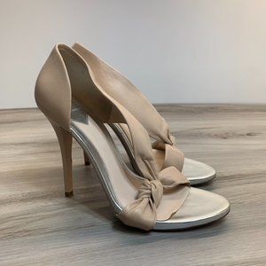 Brian Atwood CHRYSSA Women's 8.5 Beige Leather Slip On Casual Heeled Sandals